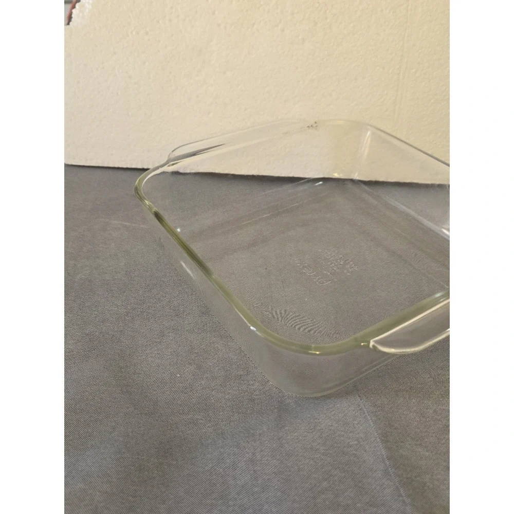 Pyrex brand corning